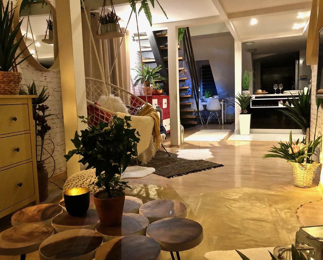 Duplex With Quite Terrace On Wenceslas Sq. Praha Bagian luar foto